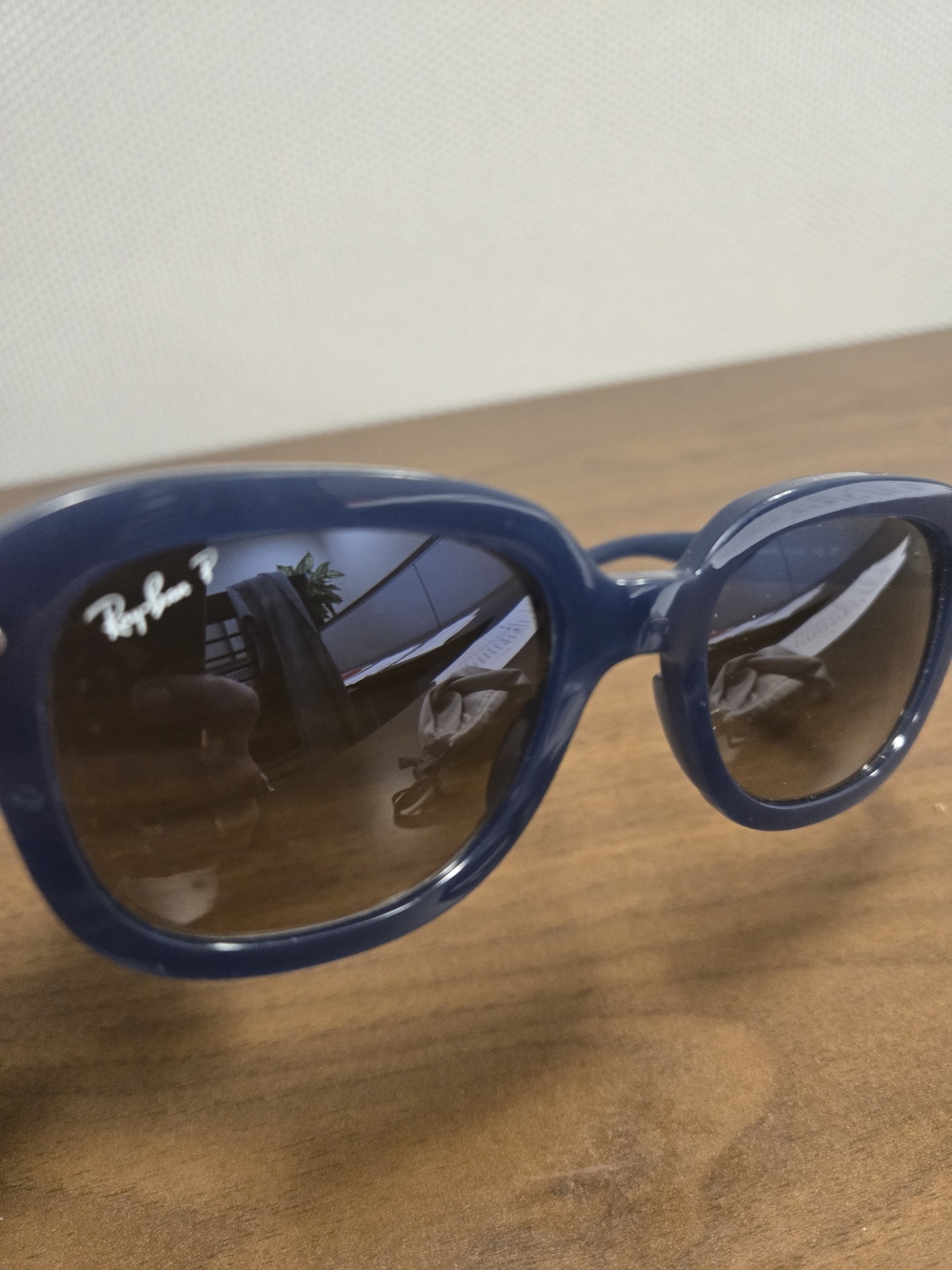 Ray-Ban Womens Navy Square Sunglasses - Classic Dark Lenses - Picture 7 of 8